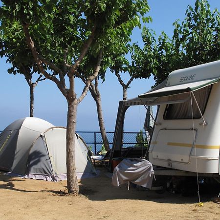Camping Roca Grossa Calella Exteriör bild