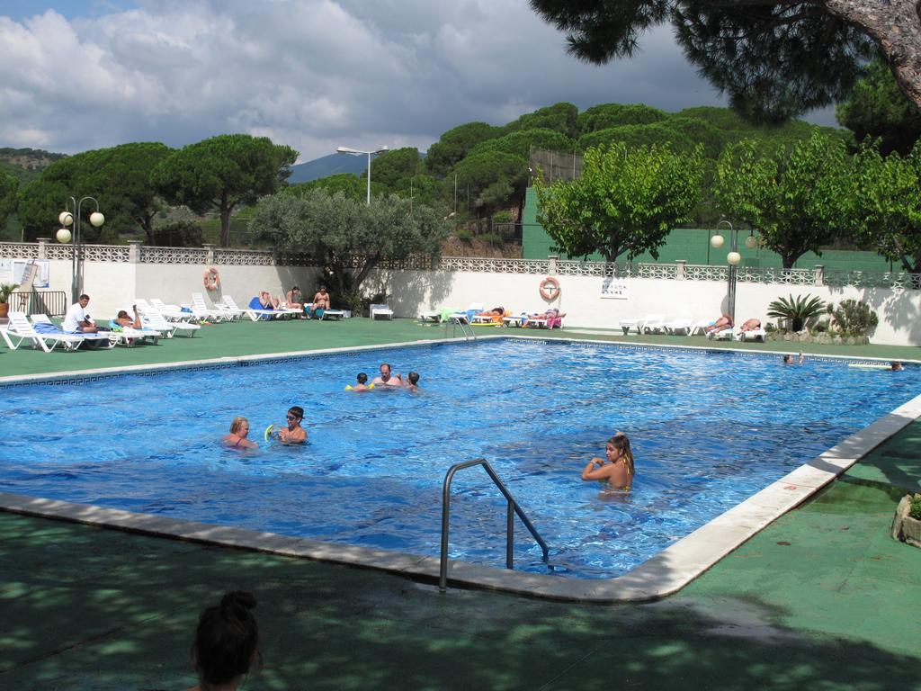 Camping Roca Grossa Calella Exteriör bild