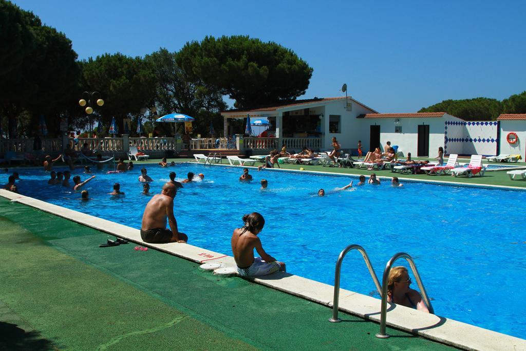 Camping Roca Grossa Calella Exteriör bild