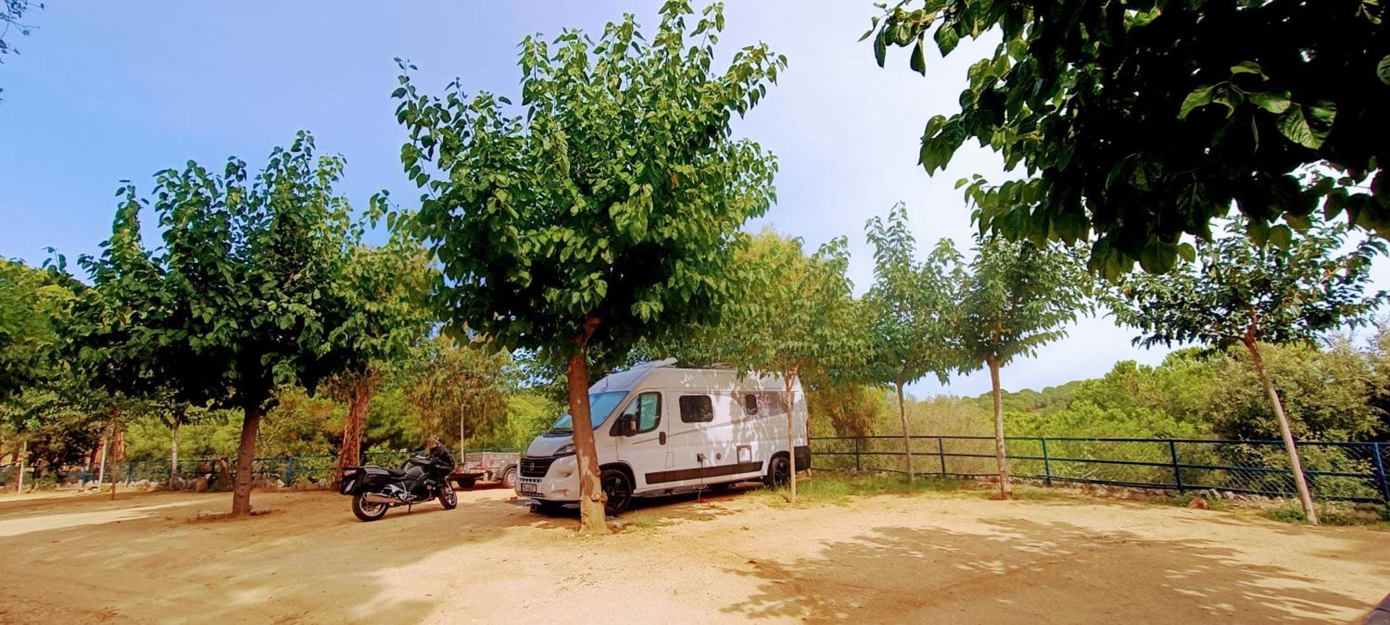 Camping Roca Grossa Calella Exteriör bild