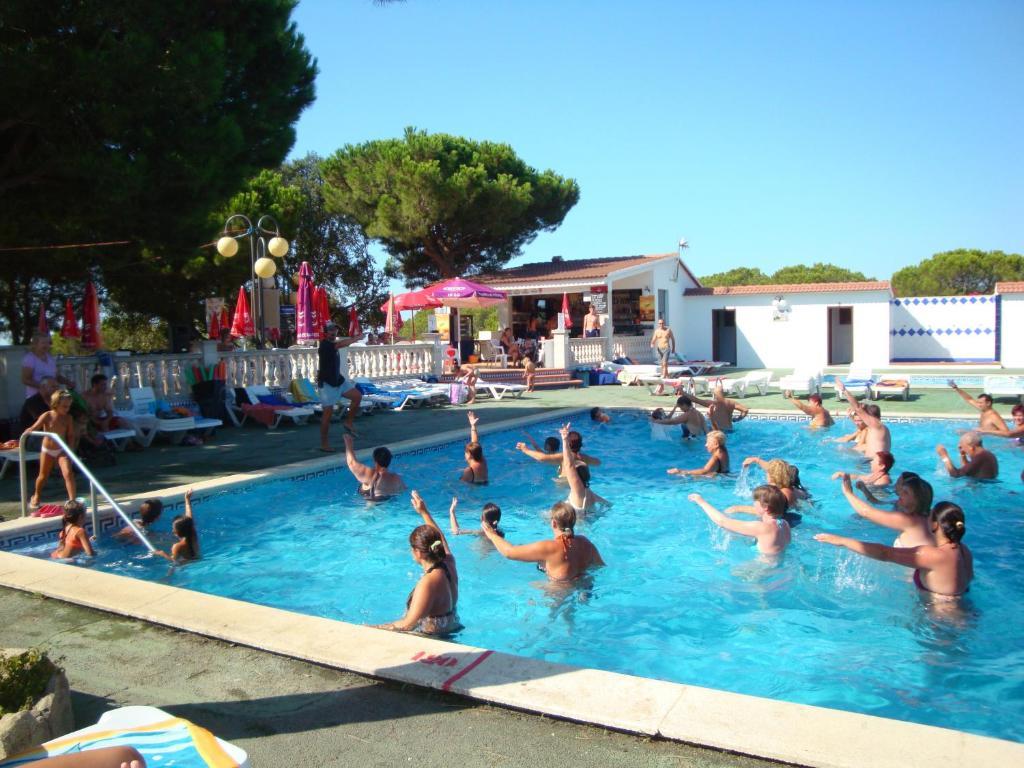 Camping Roca Grossa Calella Exteriör bild