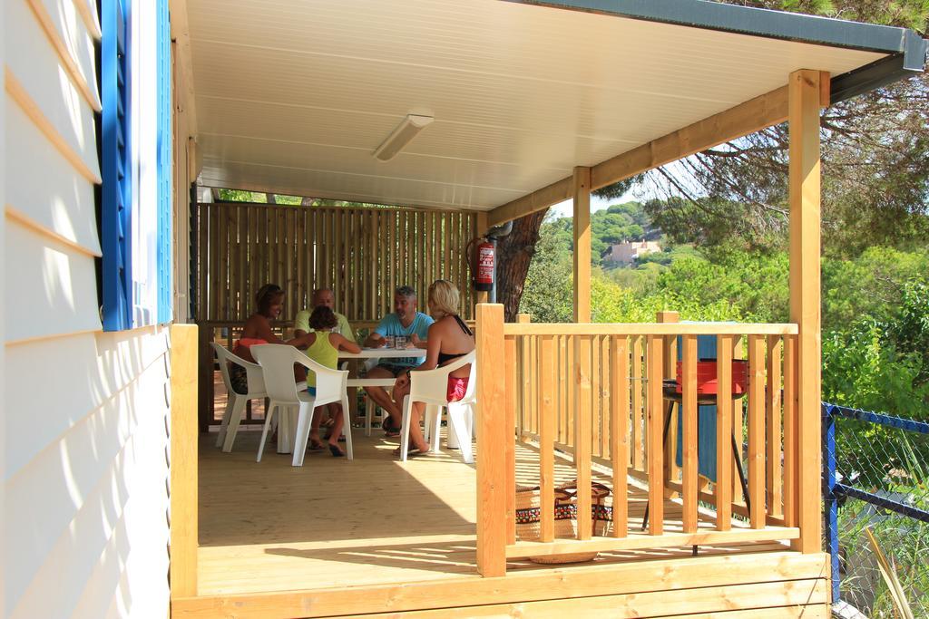 Camping Roca Grossa Calella Exteriör bild