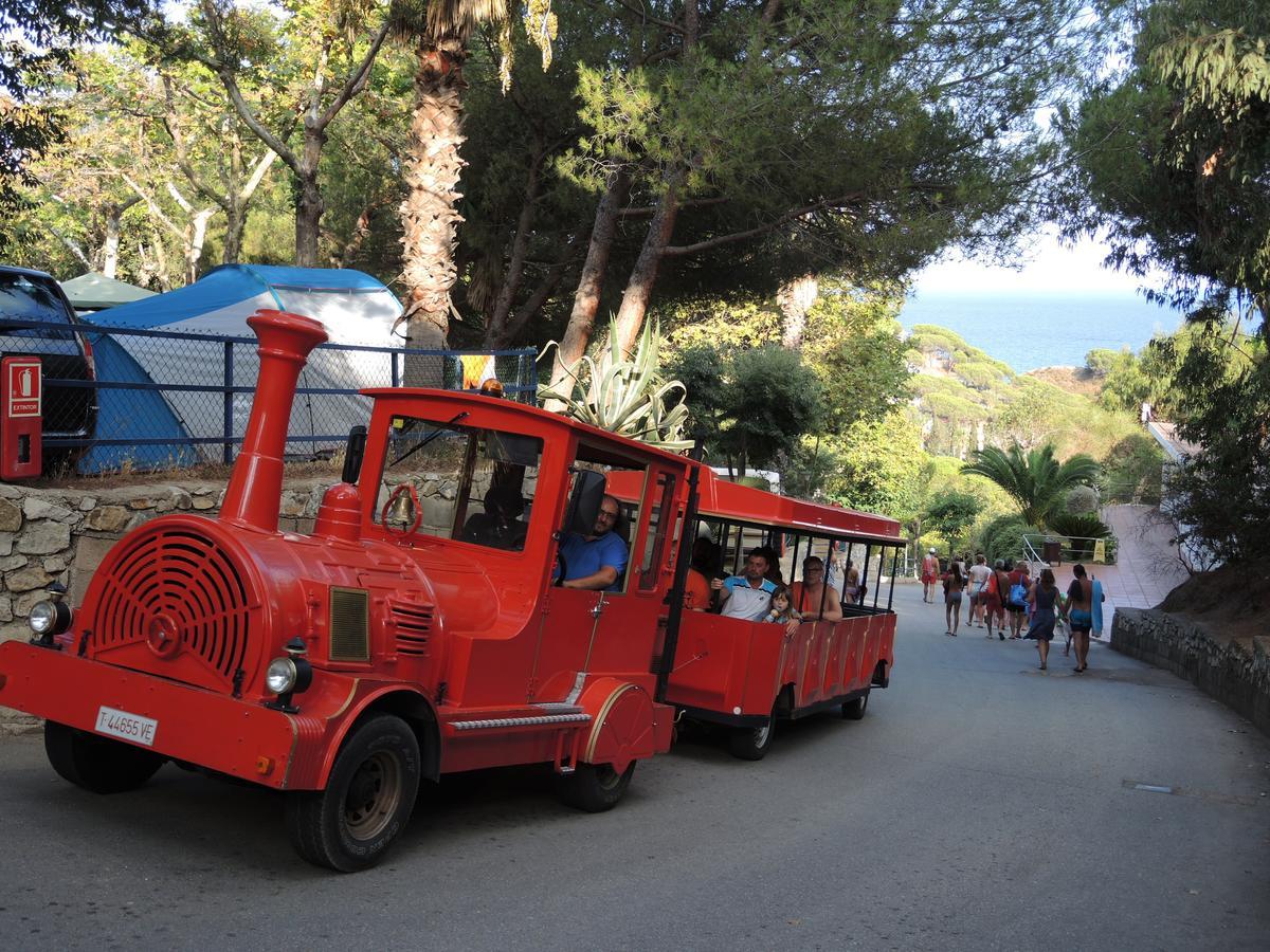 Camping Roca Grossa Calella Exteriör bild